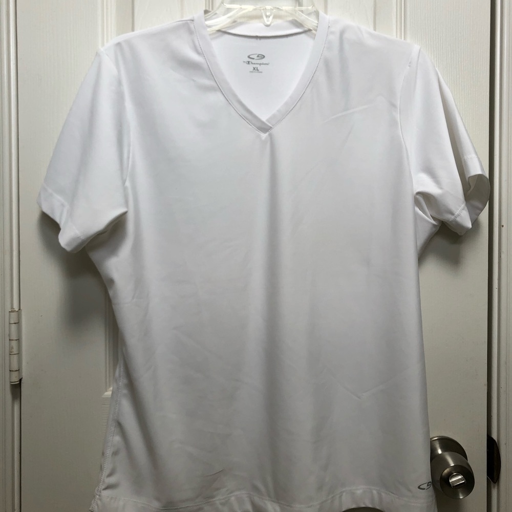 NWOT Champion sport shirt XL in white